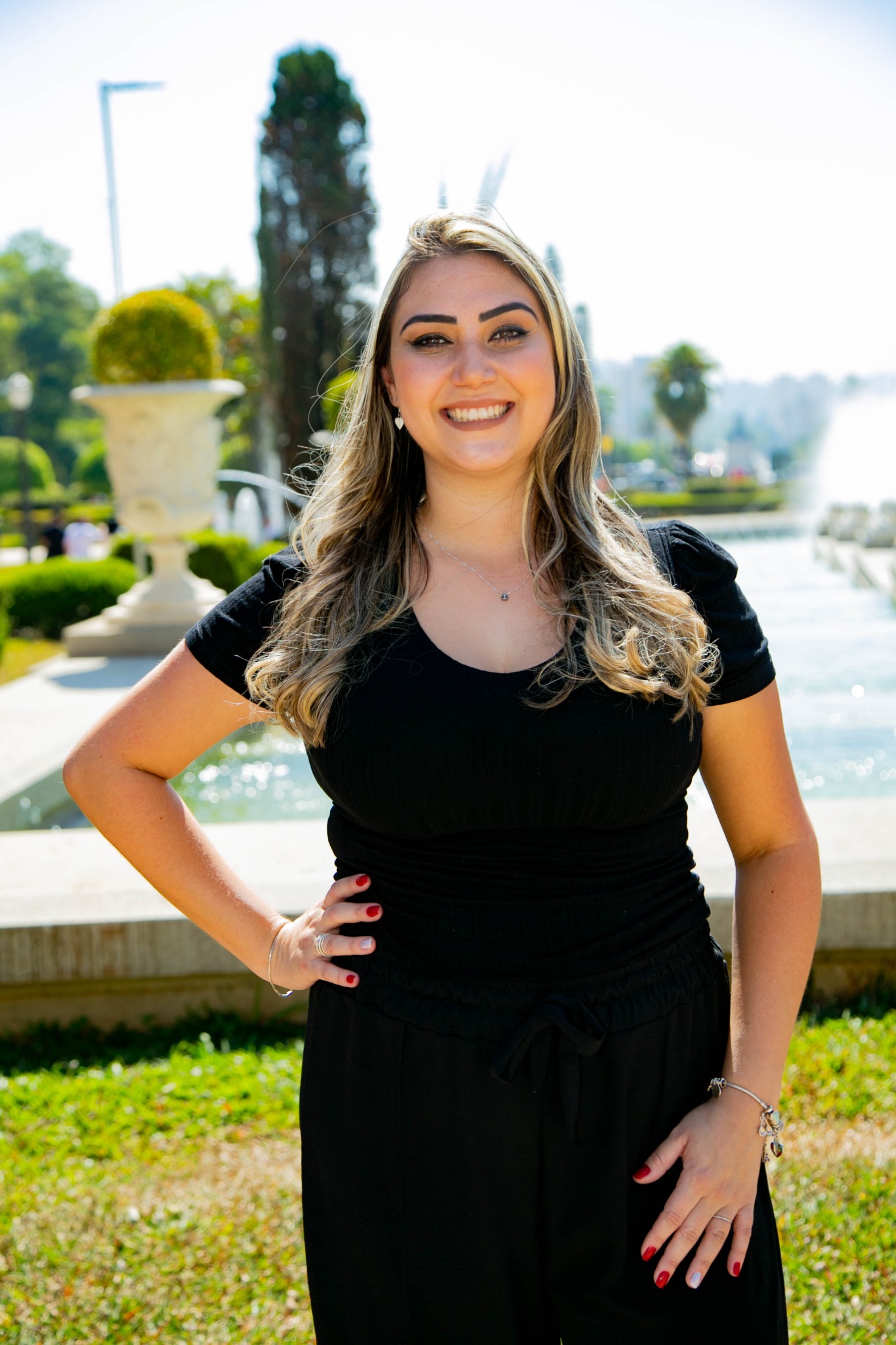 Psicóloga Tiffany Botareli em atendimento